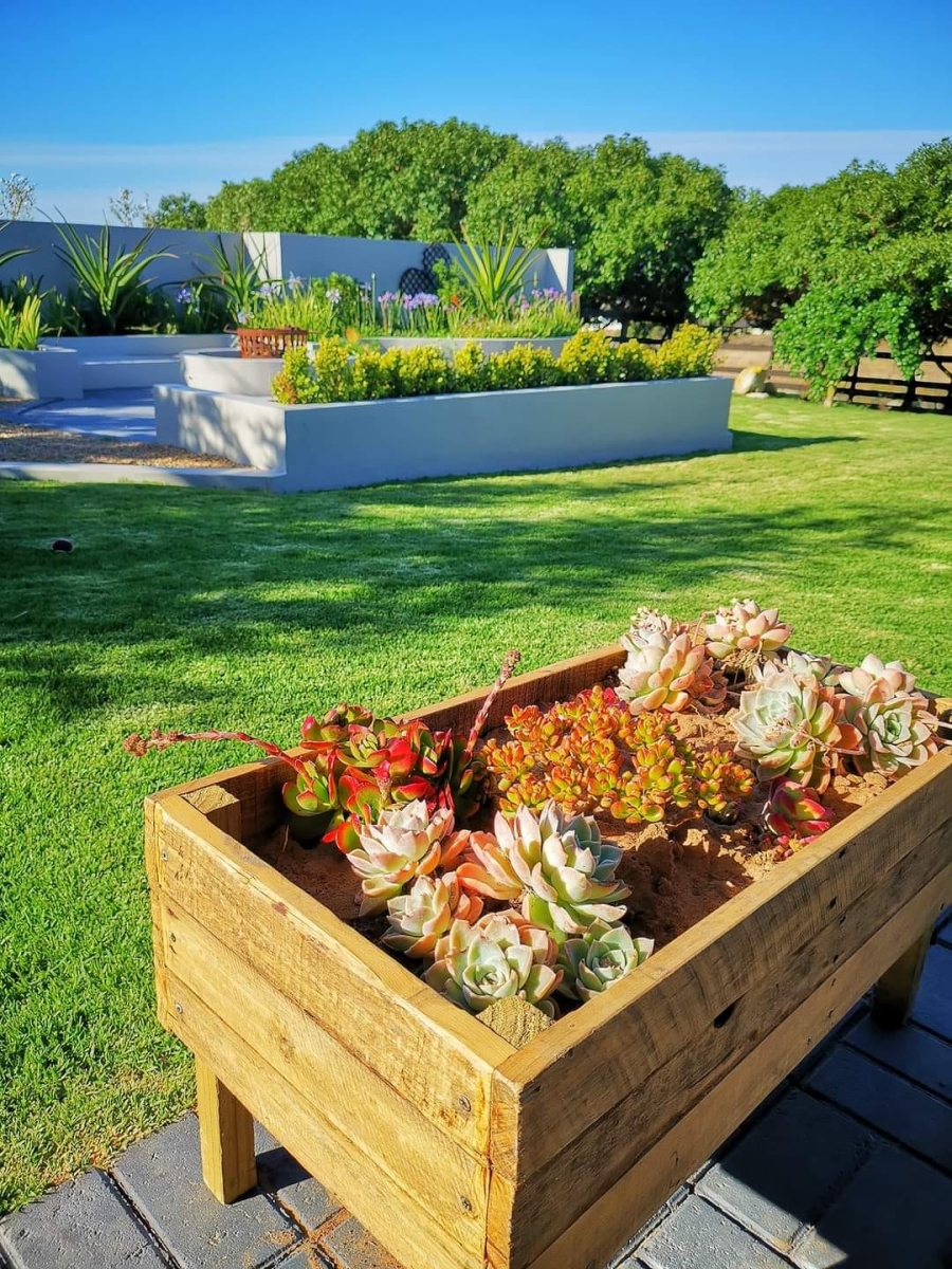 9 Bedroom Property for Sale in Olifantskop Western Cape